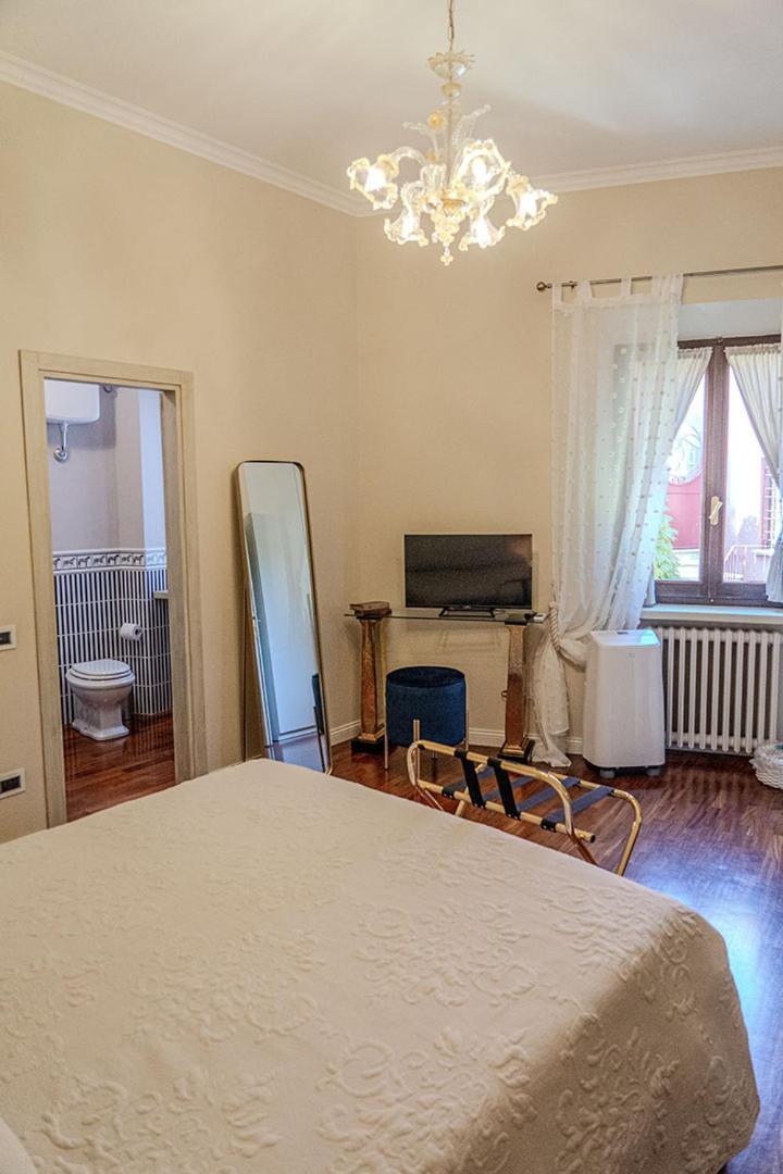 Hotel Domus Fontis Pescaia Spoleto Esterno foto